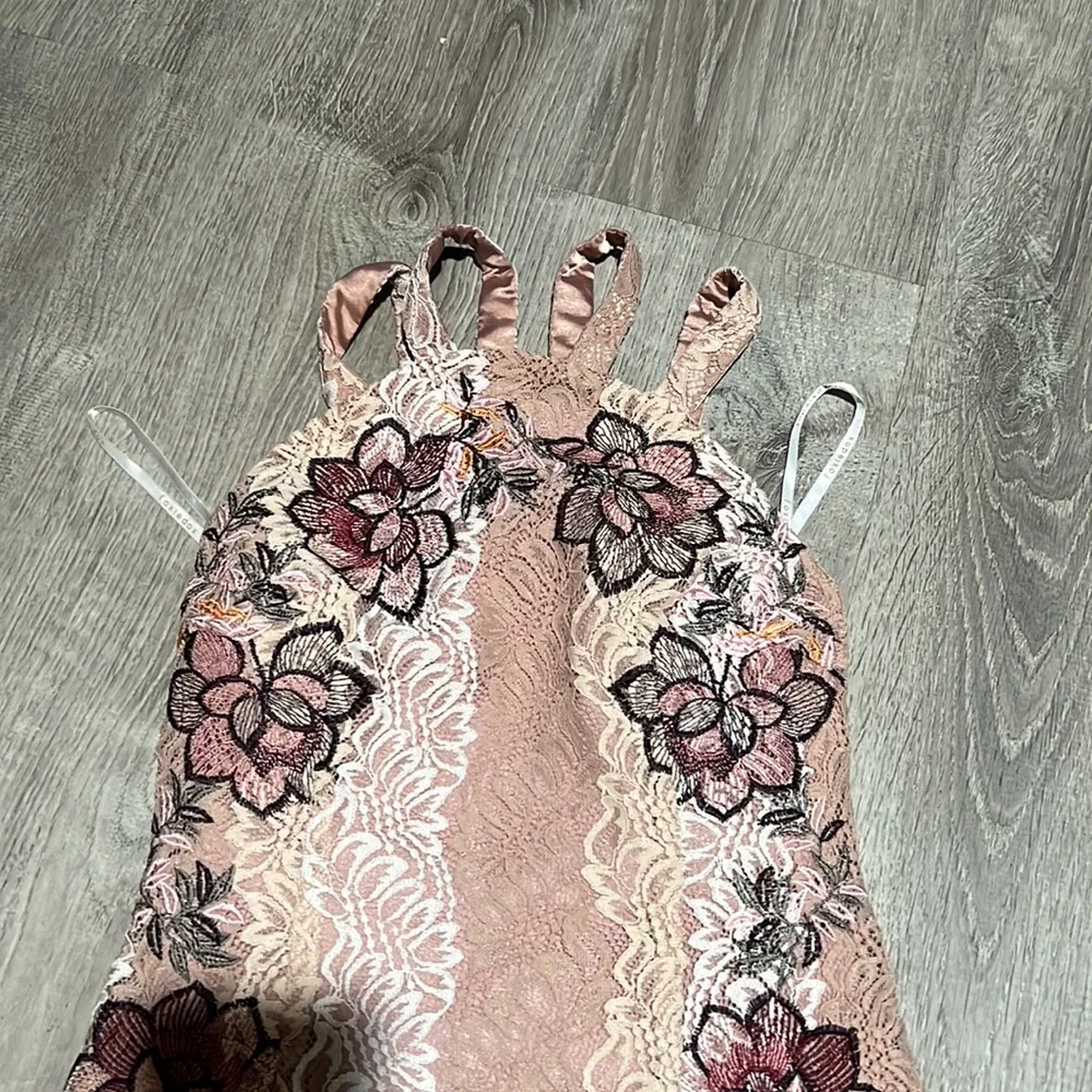 Foxiedox Georgina Lace Appliqué Sheath Dress - Picture 3 of 15